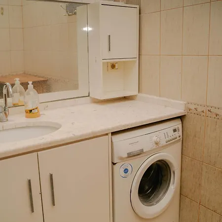 Comfortable Flat In New Bazaar Apartment